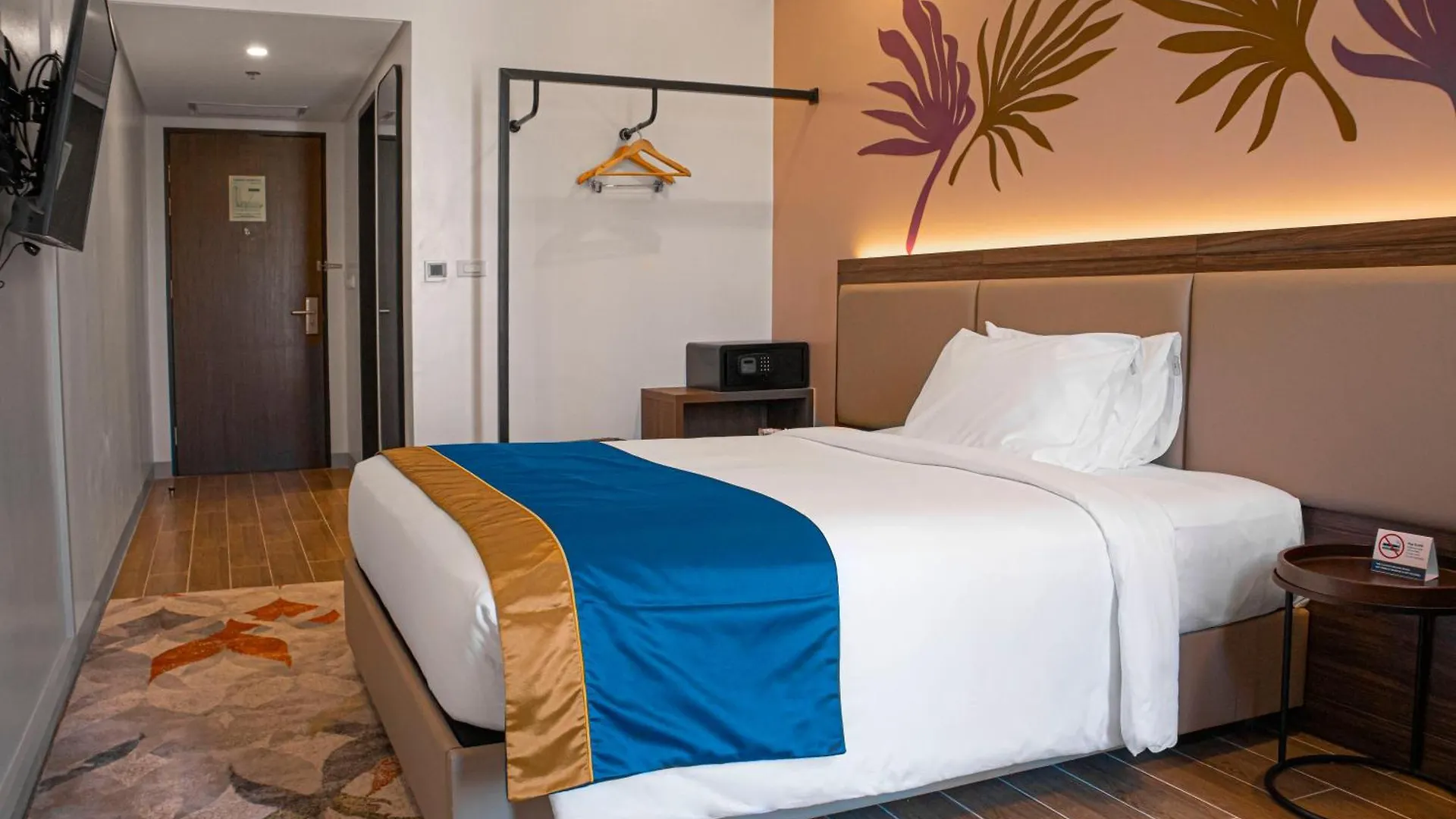 Kingsford Hotel Manila Paranaque City